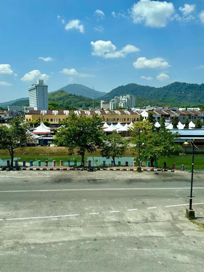 Langkawi Baron Hotel Kuah Eksteriør billede