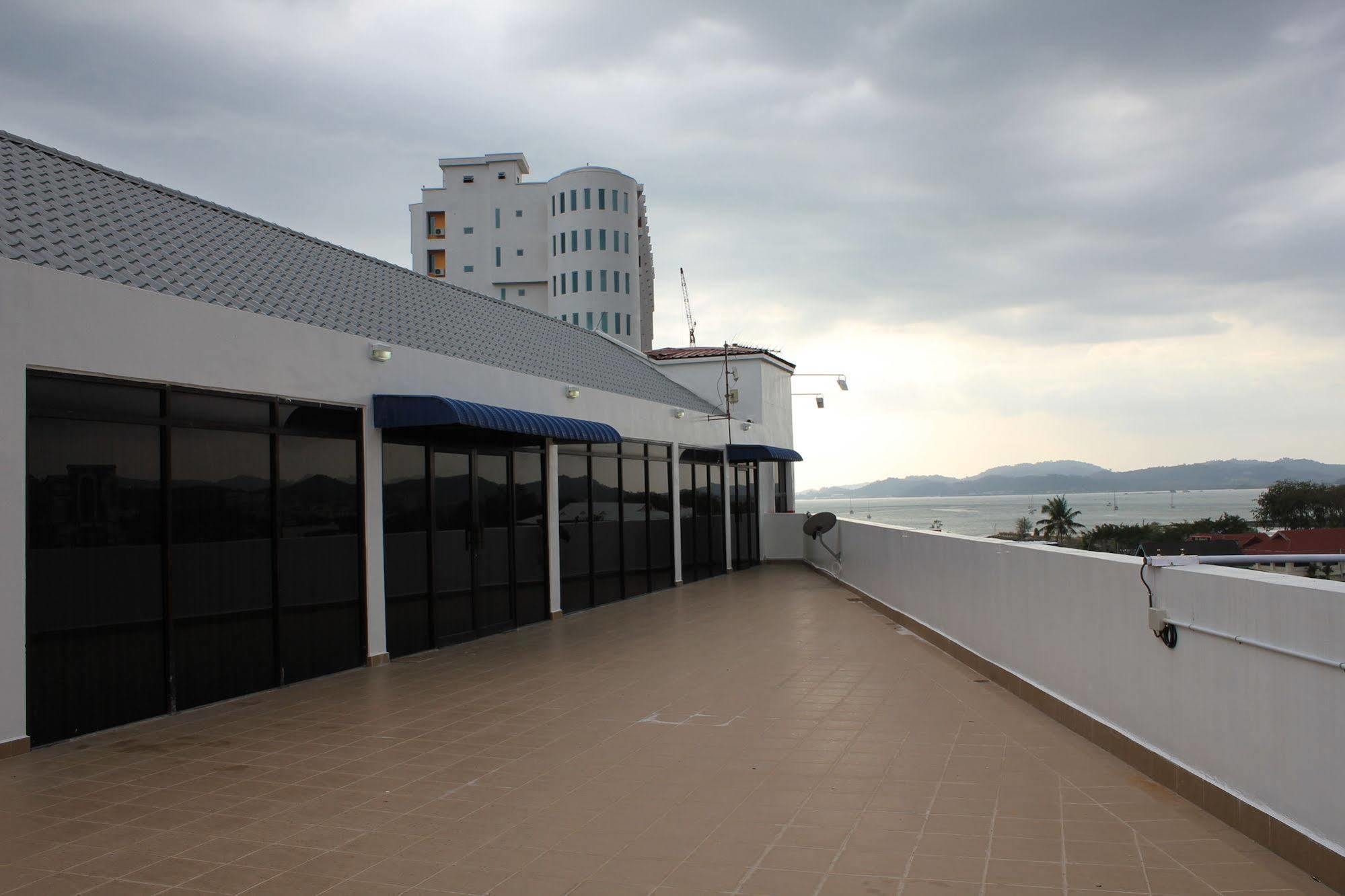 Langkawi Baron Hotel Kuah Eksteriør billede