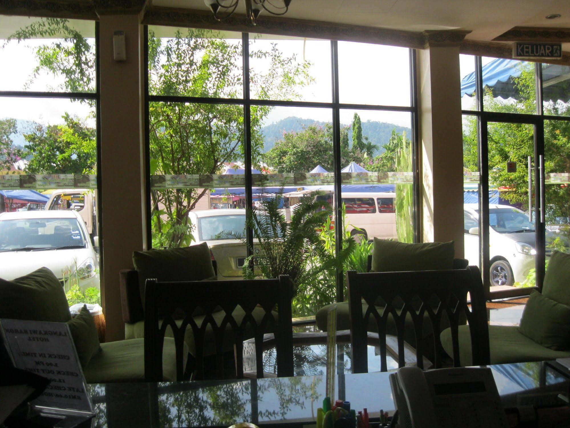 Langkawi Baron Hotel Kuah Eksteriør billede